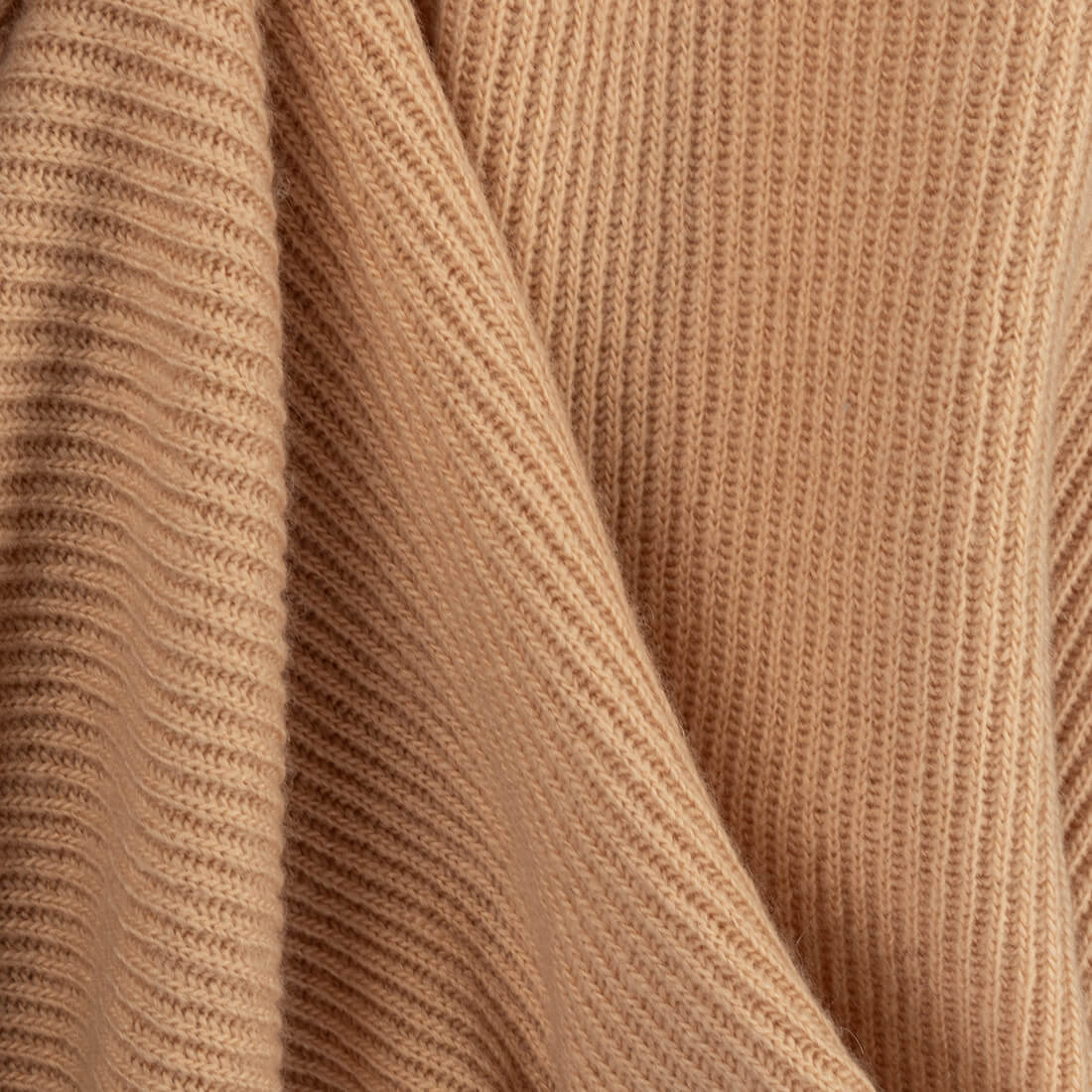 Платье Nanushka