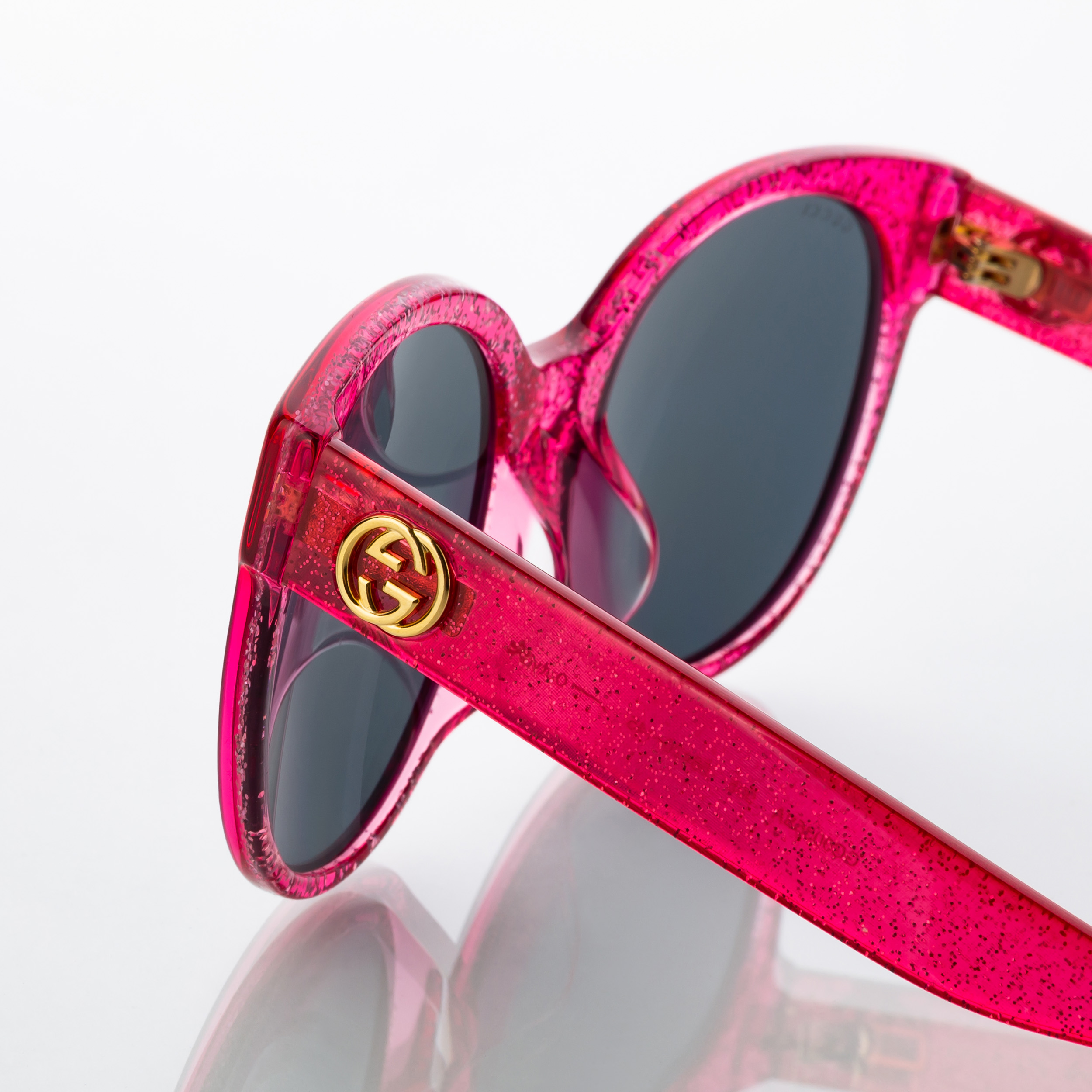 Солнцезащитные очки Gucci